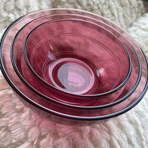 Social Studies Set of 3 Nesting bowls